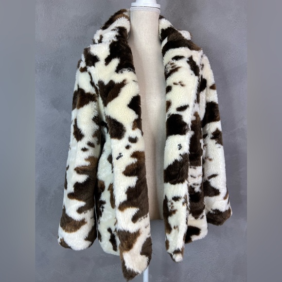 BLANKNYC cow print faux fur jacket size S - Picture 11 of 16